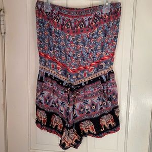 Patterned sleeveless romper